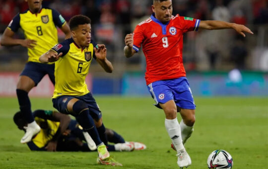 La FIFA desestimó cargos contra Ecuador y Chile pierde opción de ir al Mundial